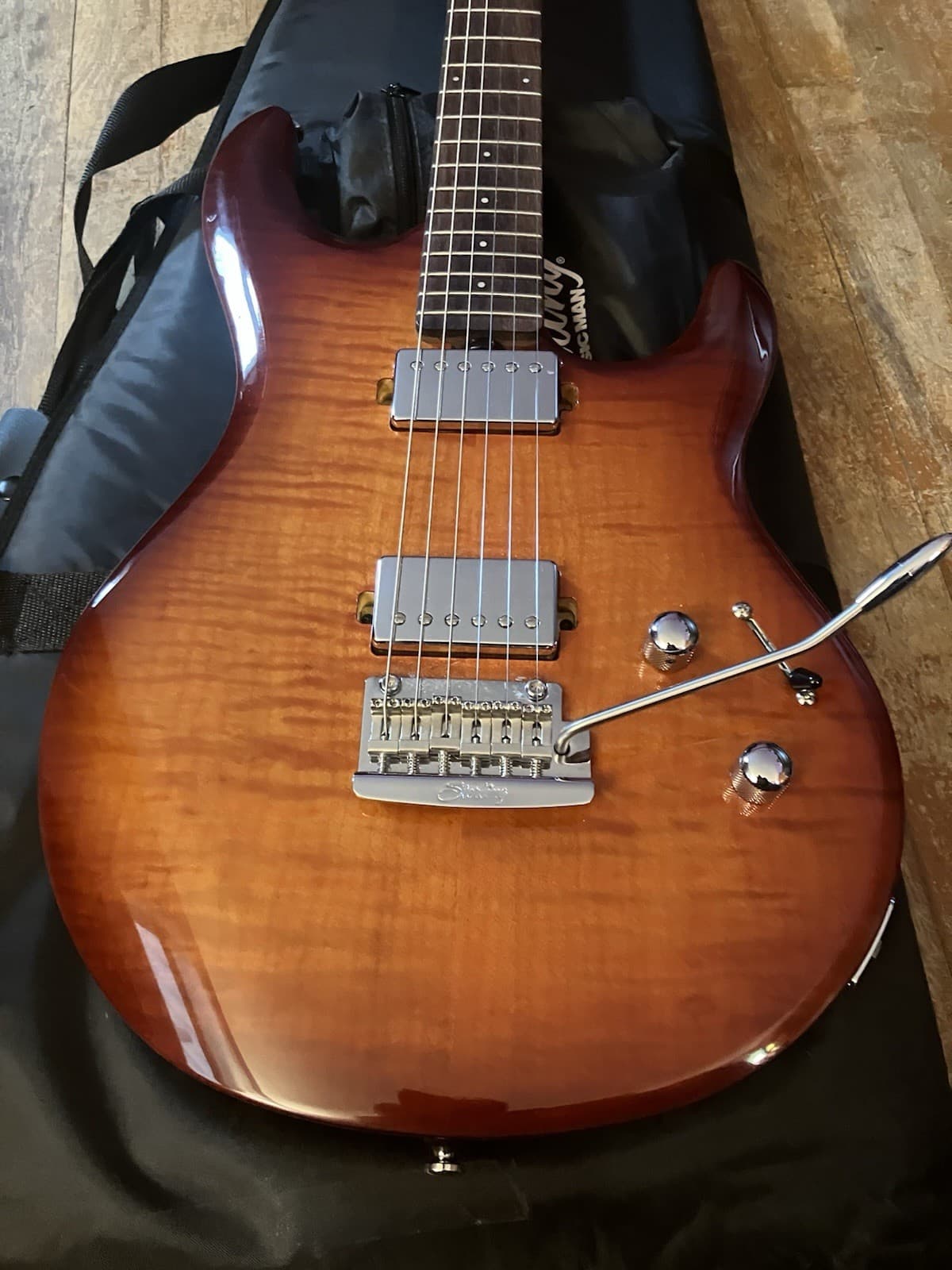 Original Sterling By Music Man LUKE - Hazel Burst w/Gig Bag