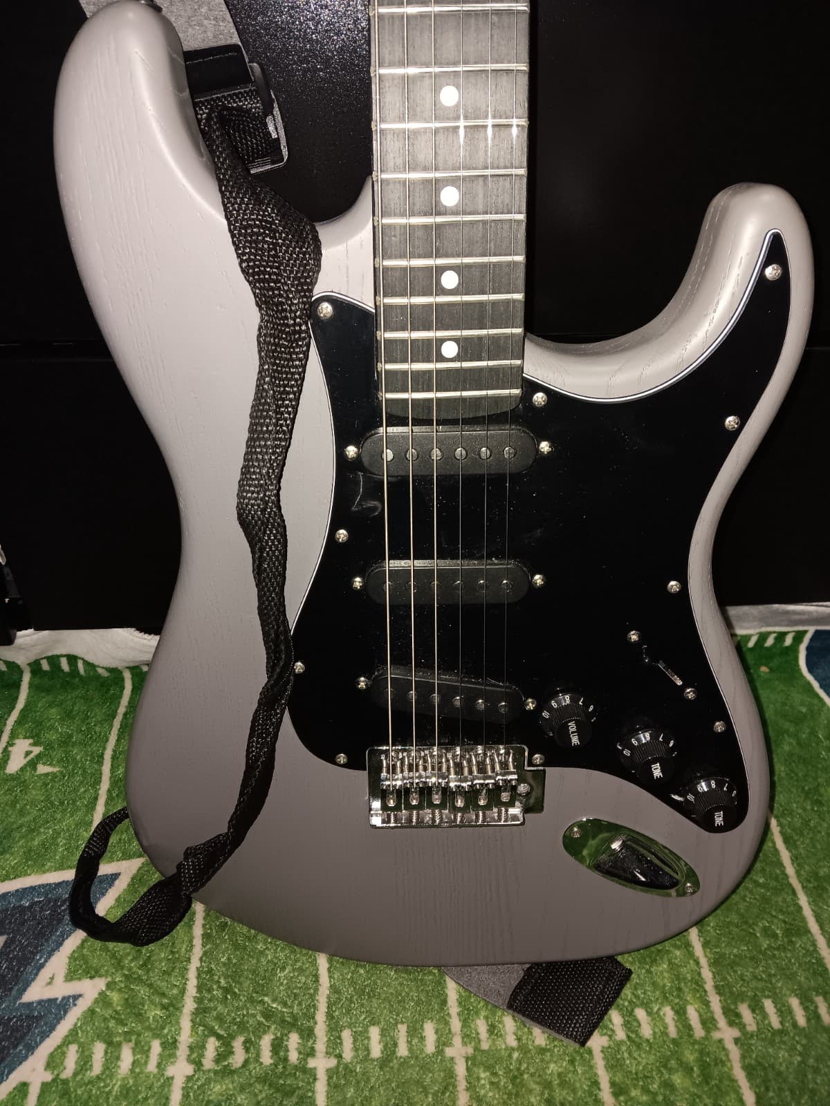 Electric Guitar beginner starter kit set Donner