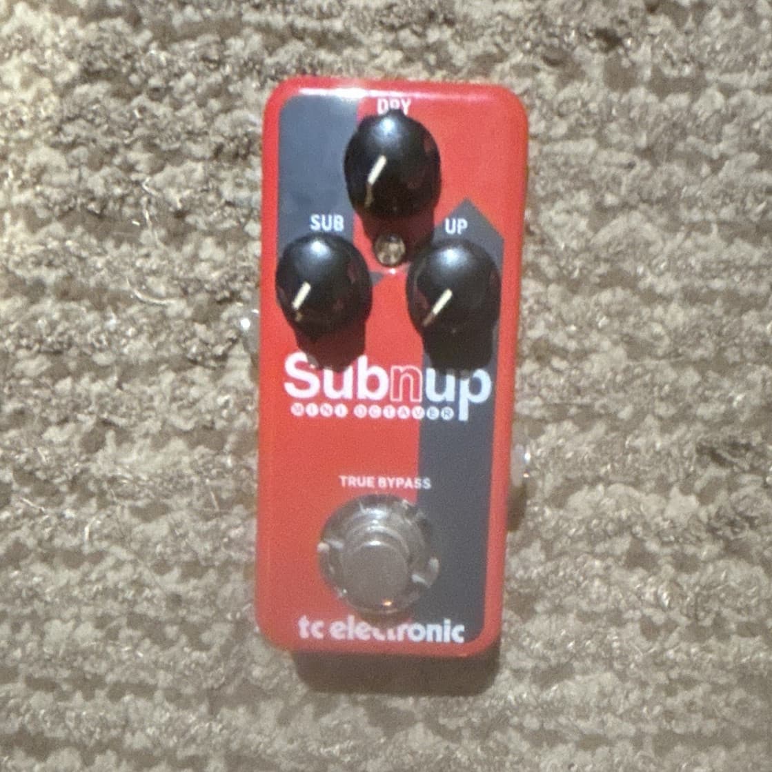 TC Electronic Sub 'N' Up Digital Octaver Effects Pedal for Electric Guitar/Bass