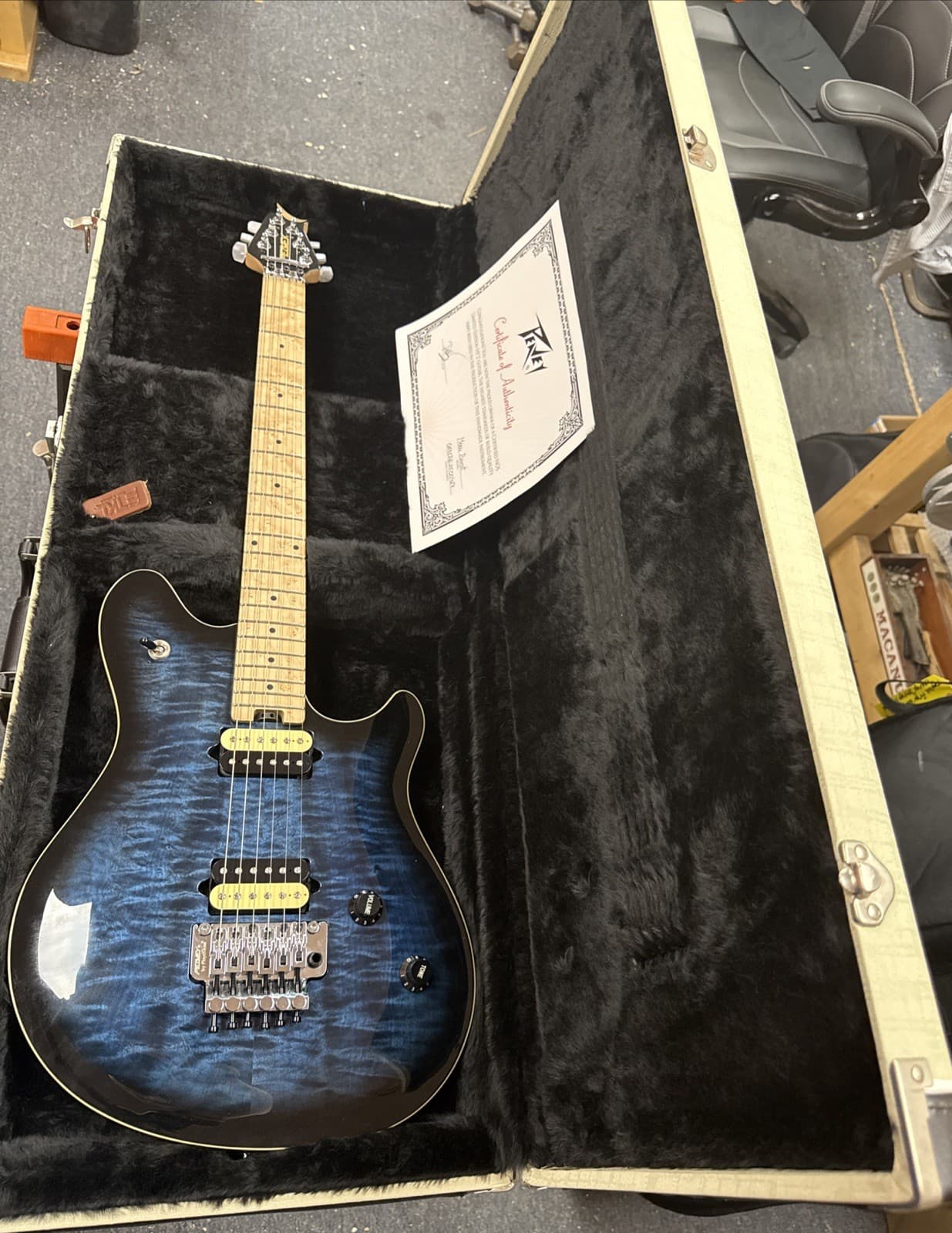 Peavey HP 2 Poplar Burl Electric Guitar - Midnight Blue