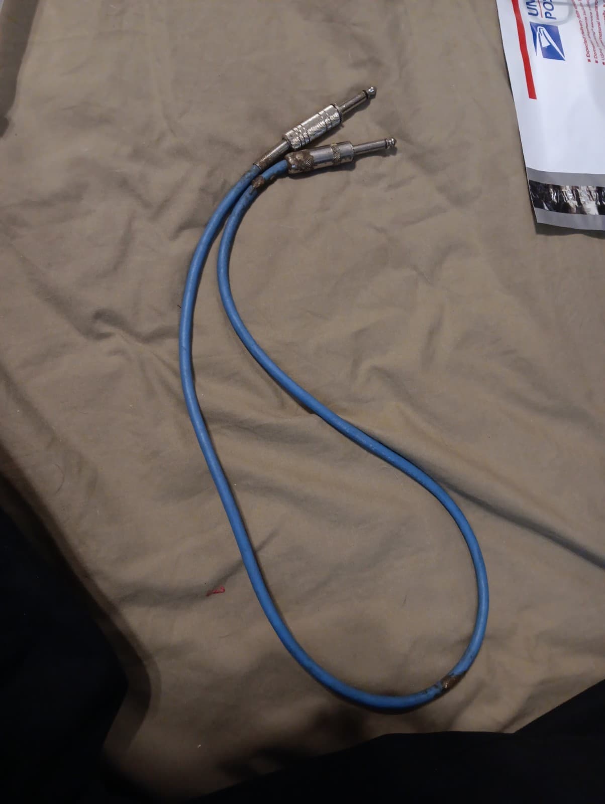 1/4 Inch Guitar Instrument Cable – Right Angle TS Mono Amp/Effects Pedal Cord