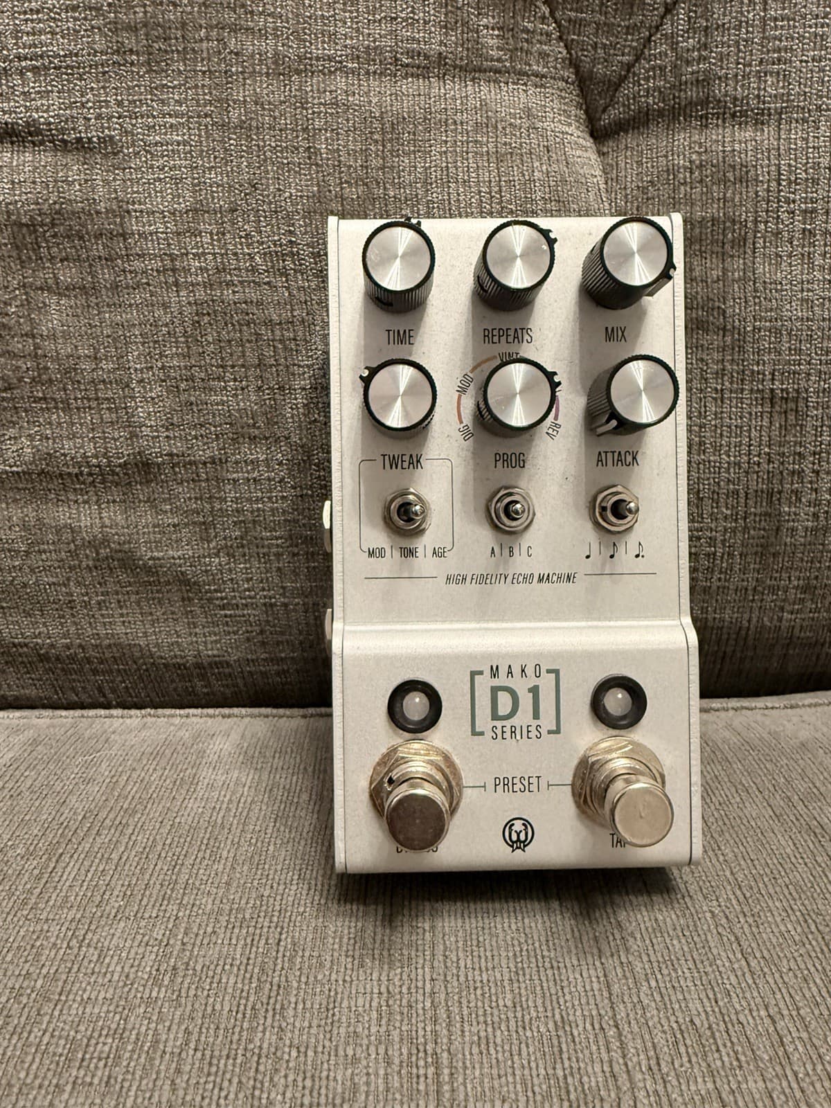 Walrus Audio - Mako D1 (VERSION 1) - Delay - Guitar Effects Pedal (Studio only)