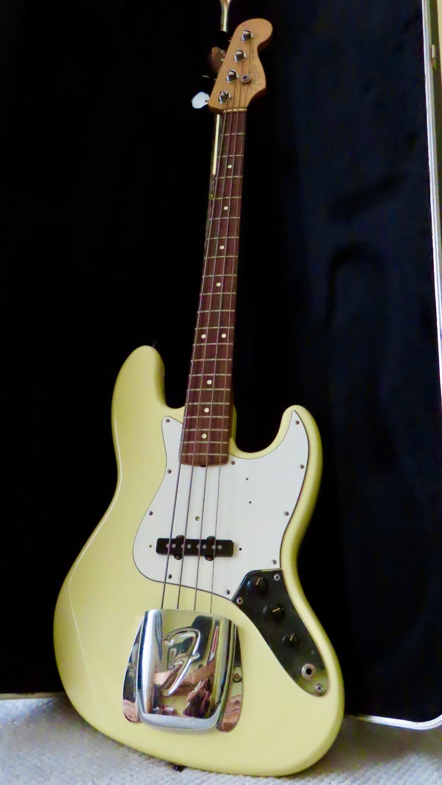 Fender Jazz Bass Vintage White / Cream 1995 - Collectors Grade - Original Case