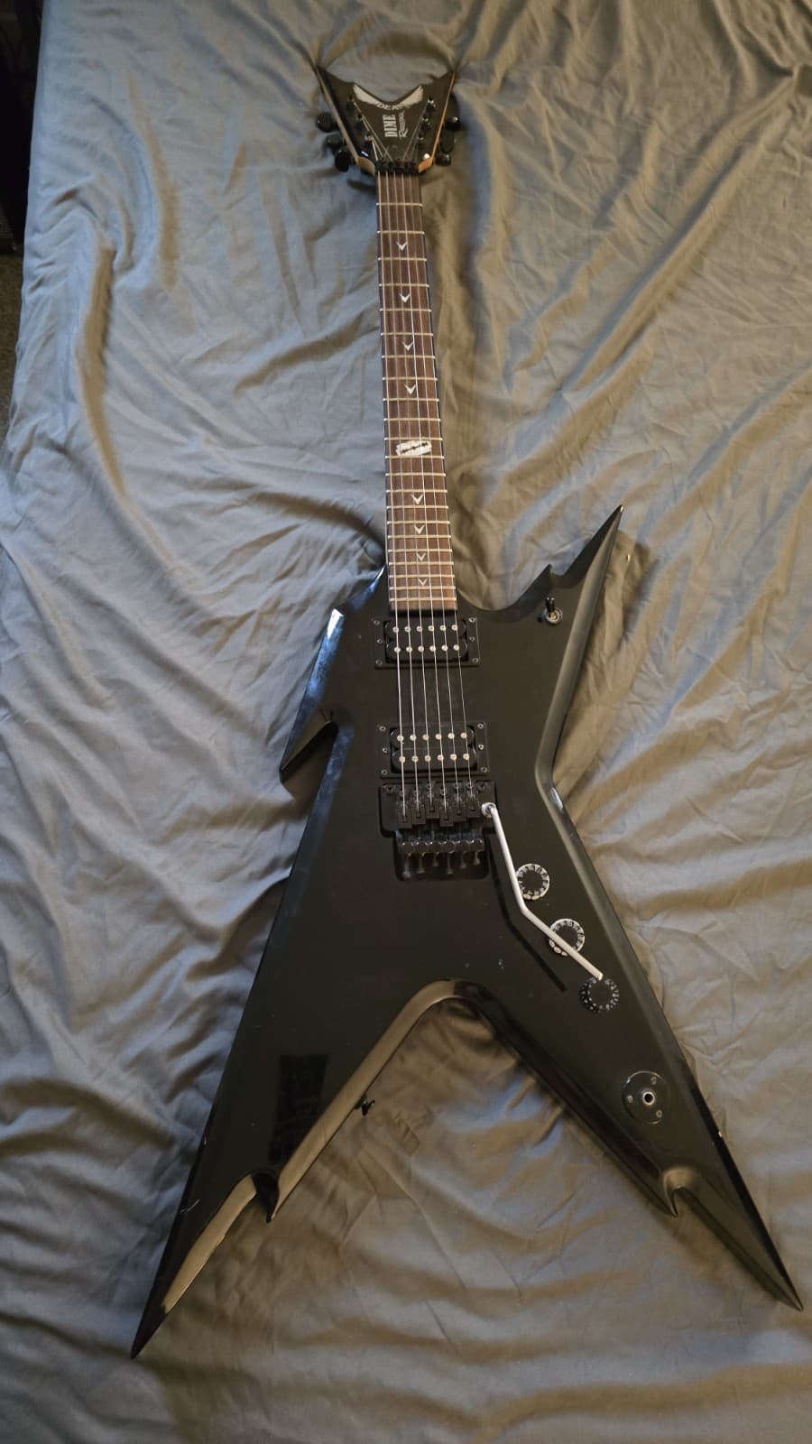 Dean Electric Guitar Black Solid Body 6-String Right-Handed Wood