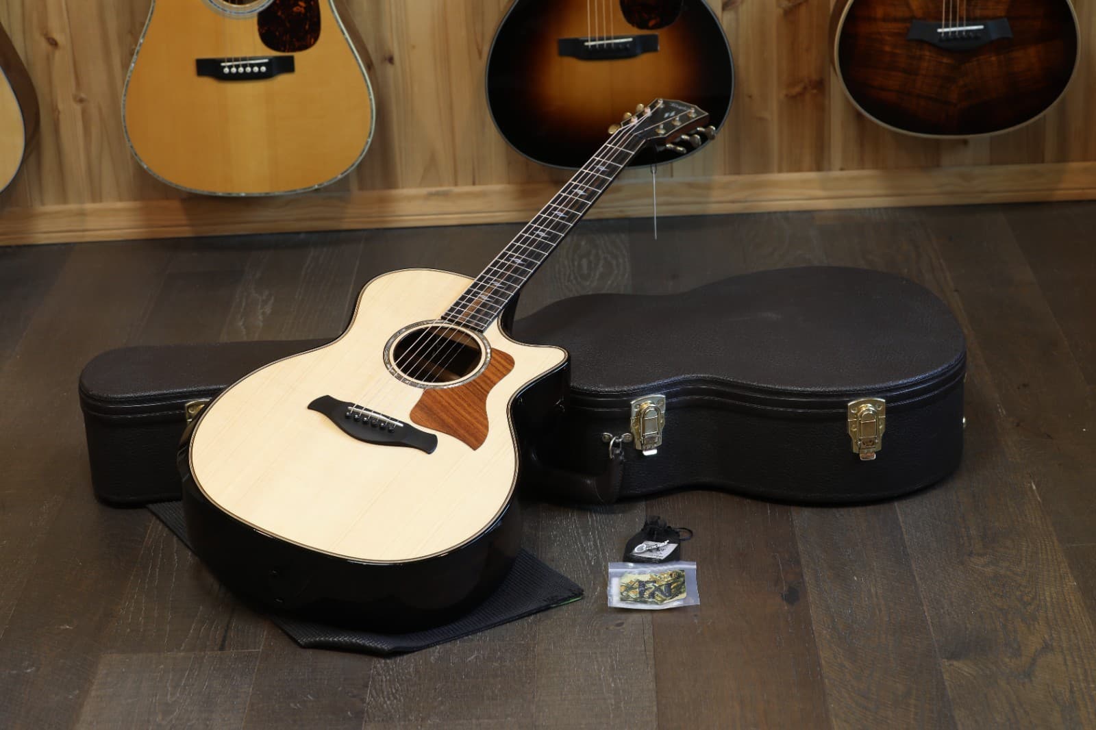 Minty 2024 Taylor 814ce Builders Edition Grand Auditorium Guitar Natural + OHSC
