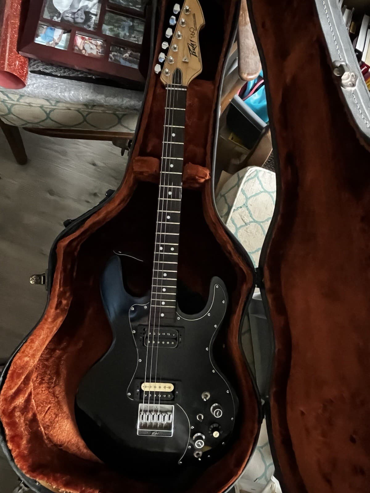 Peavey T-60 Black Electric Guitar w/ Case & Amplifier, RARE Rosewood Fret