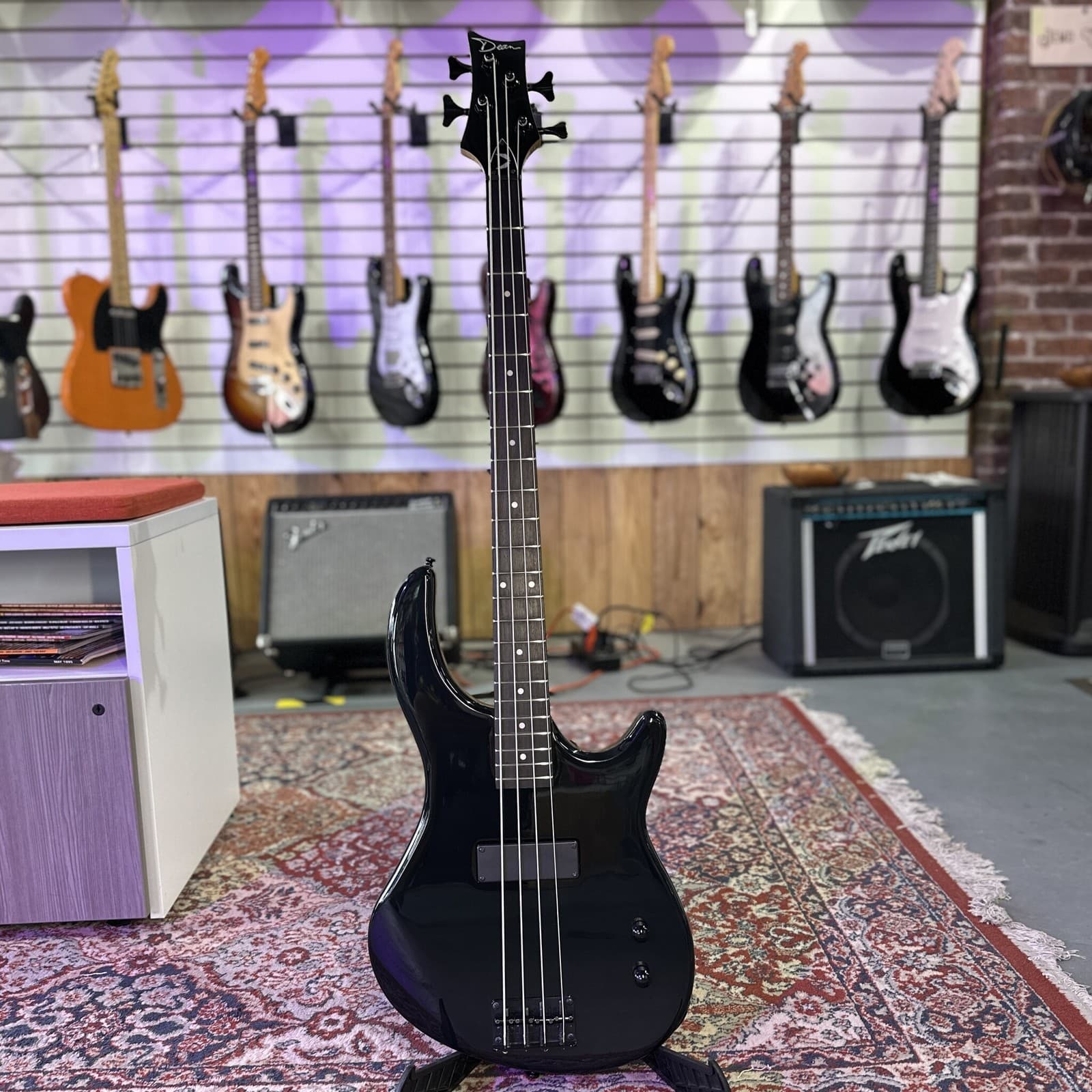 Dean Edge 09 4-String Bass - Black