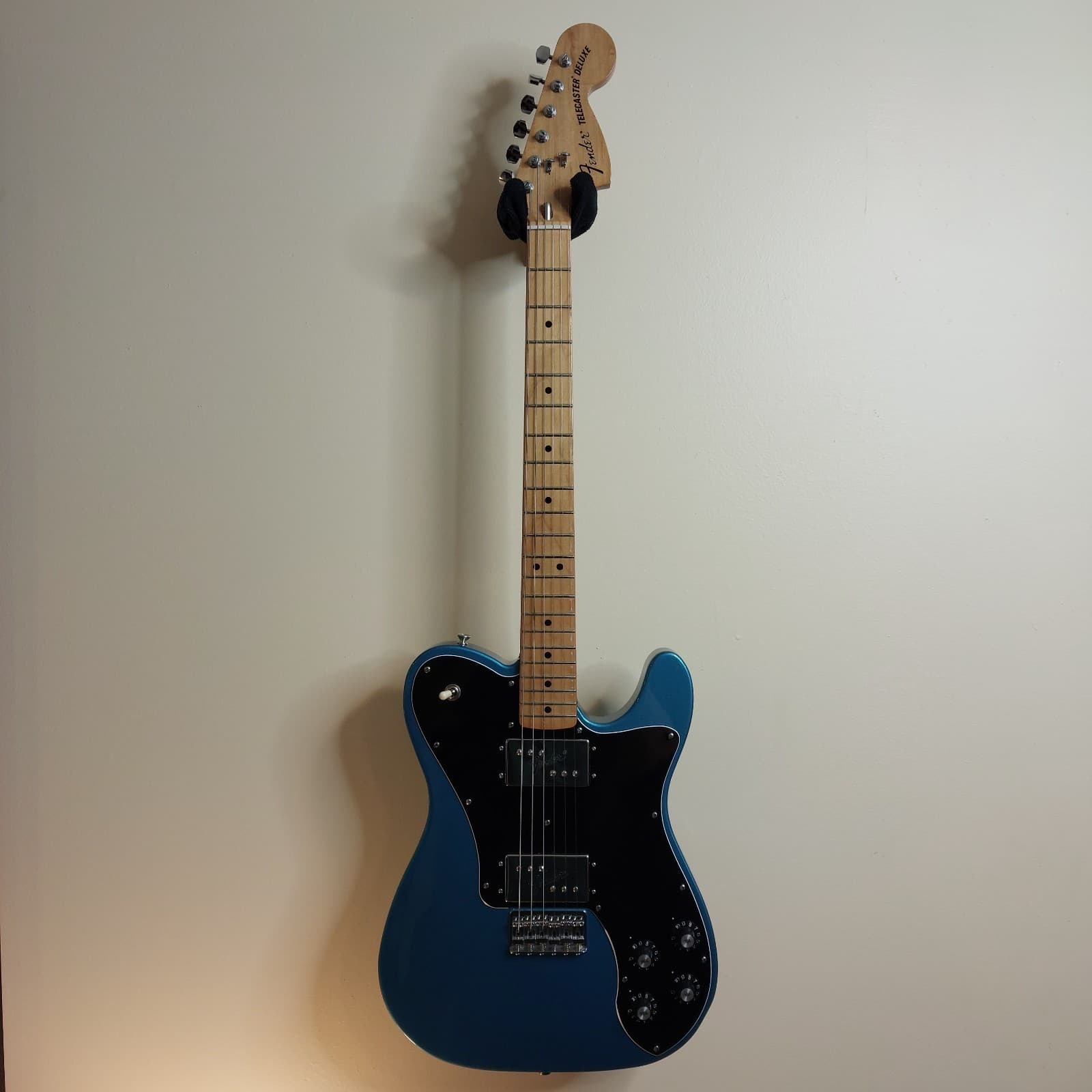 Fender Vintera '70s Telecaster Deluxe - Reverb Exclusive Lake Placid Blue