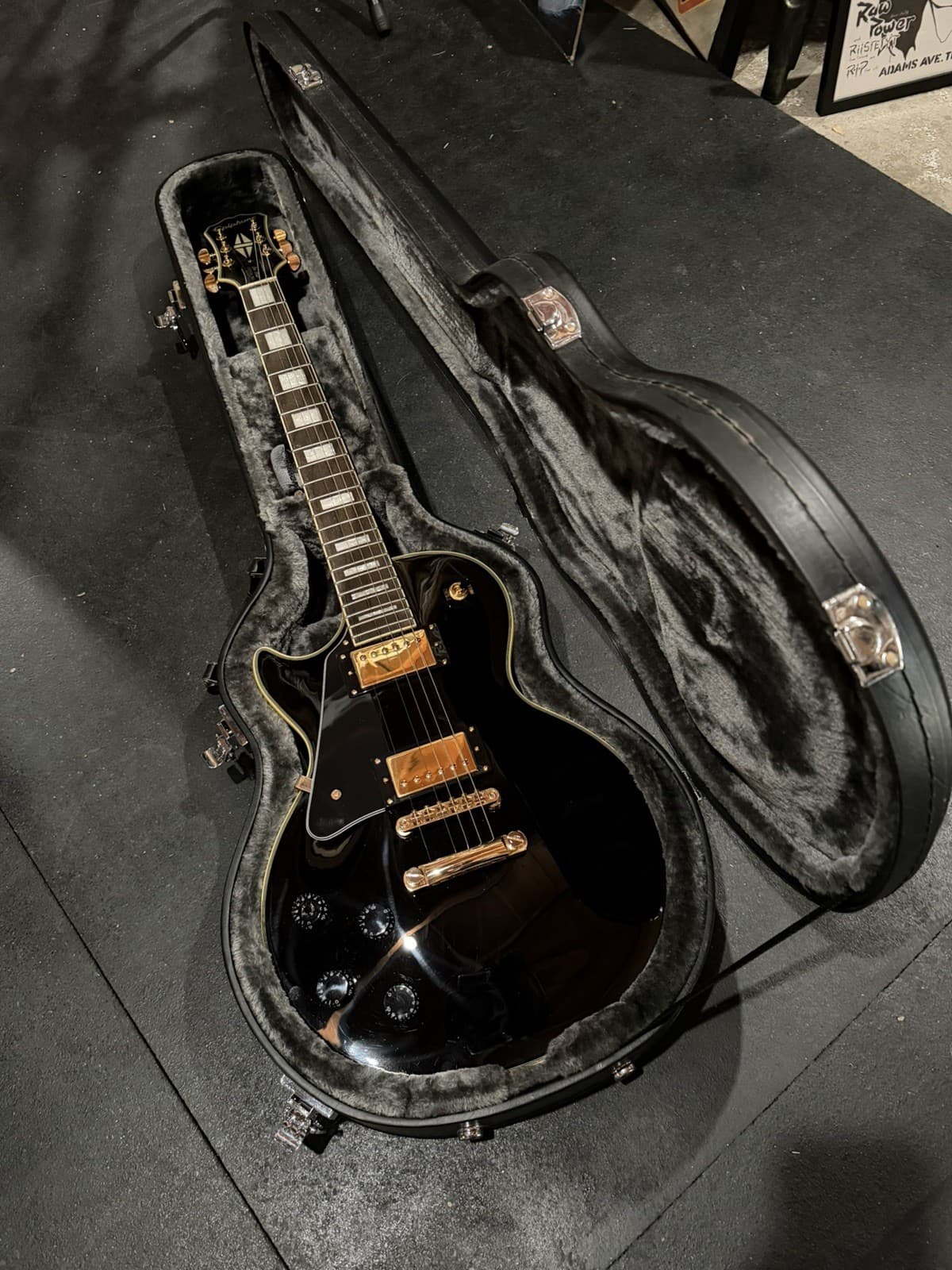 Epiphone Les Paul Custom Pro Electric Guitar Black & Gold -Case & Stand Included