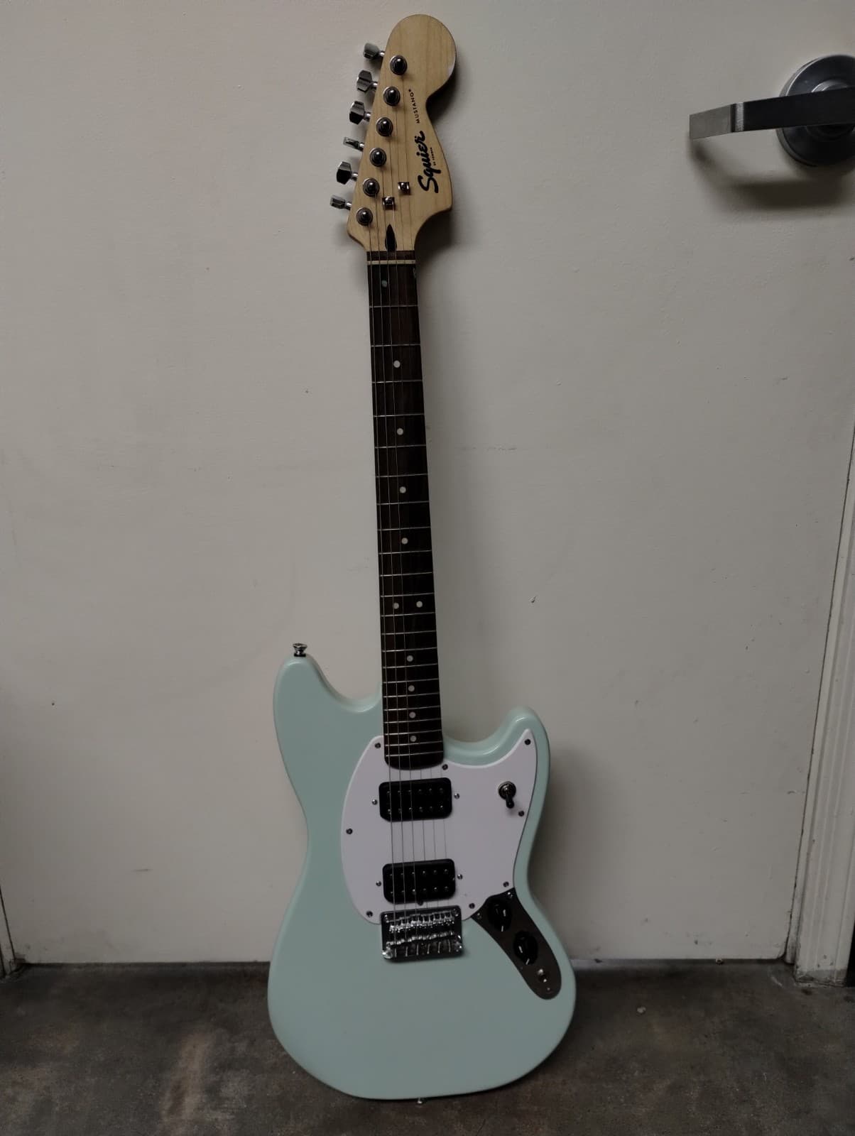 Squire Mustang Seafoam Green Fender Guitar ICSD20221868 UNTESTED