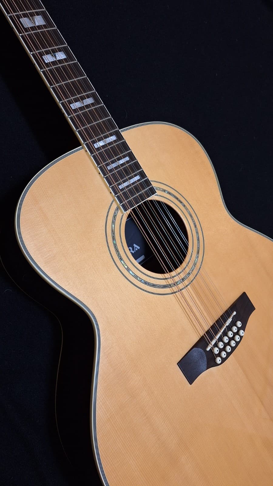 Sakura Super Jumbo 12 String Guitar- Natural Gloss-Nice! W/Gig Bag