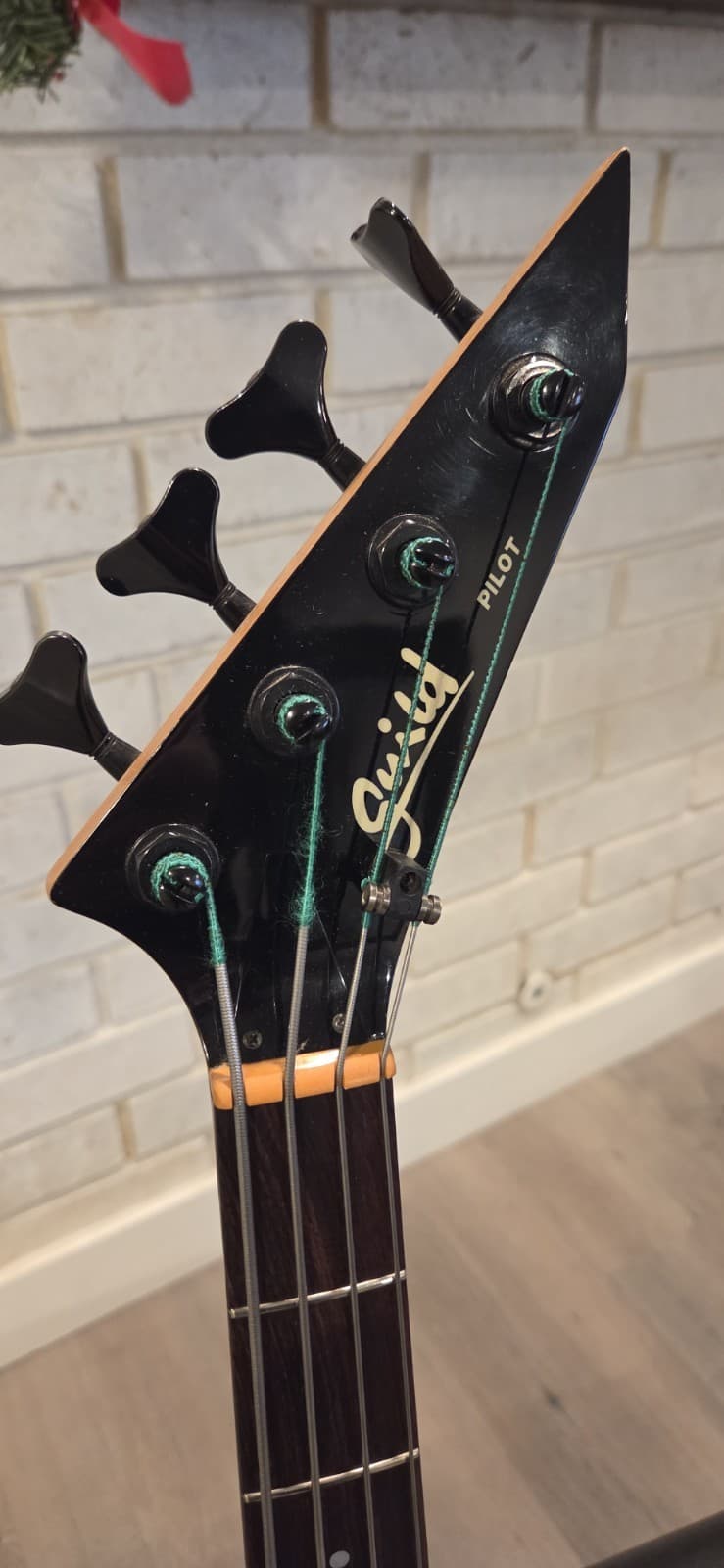 1980's Guild Pilot Bass Guitar SB-604 Custom Metallic Olive Active EMGS W/OHSC