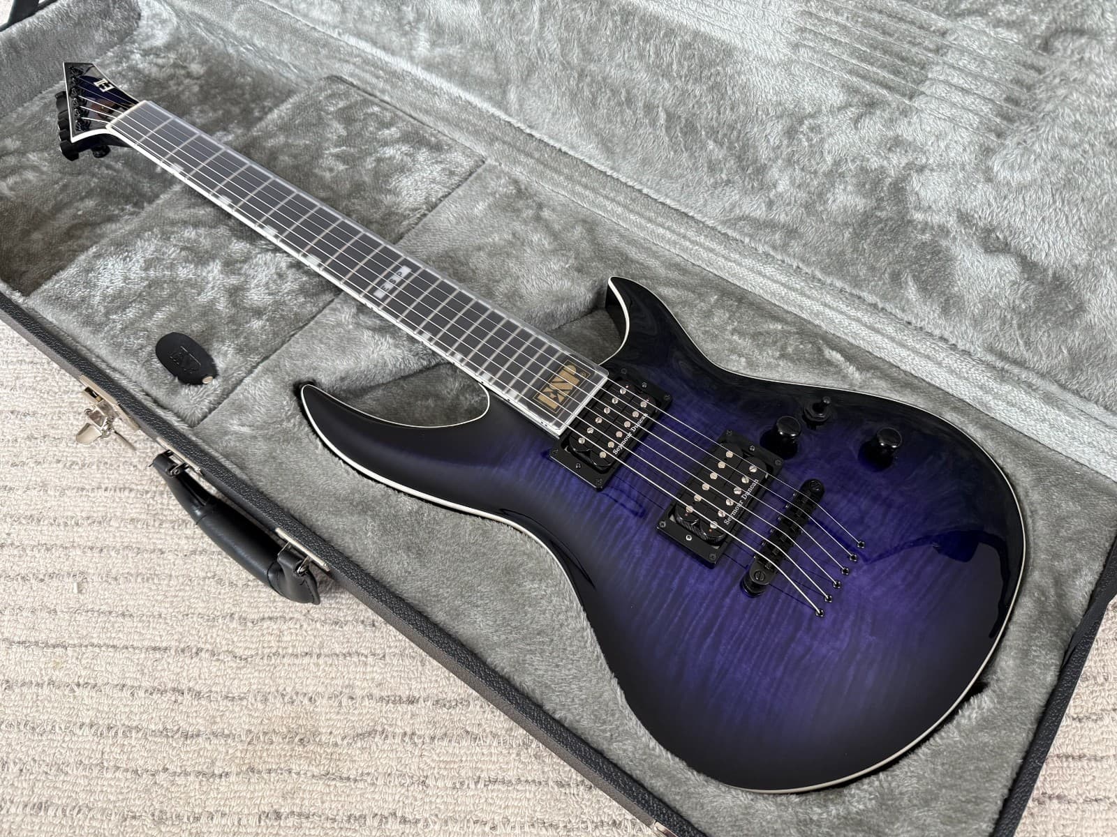 ESP E-II Horizon-III in Reindeer Blue w/ HSC, Strap Locks, & Case Candy - 2019