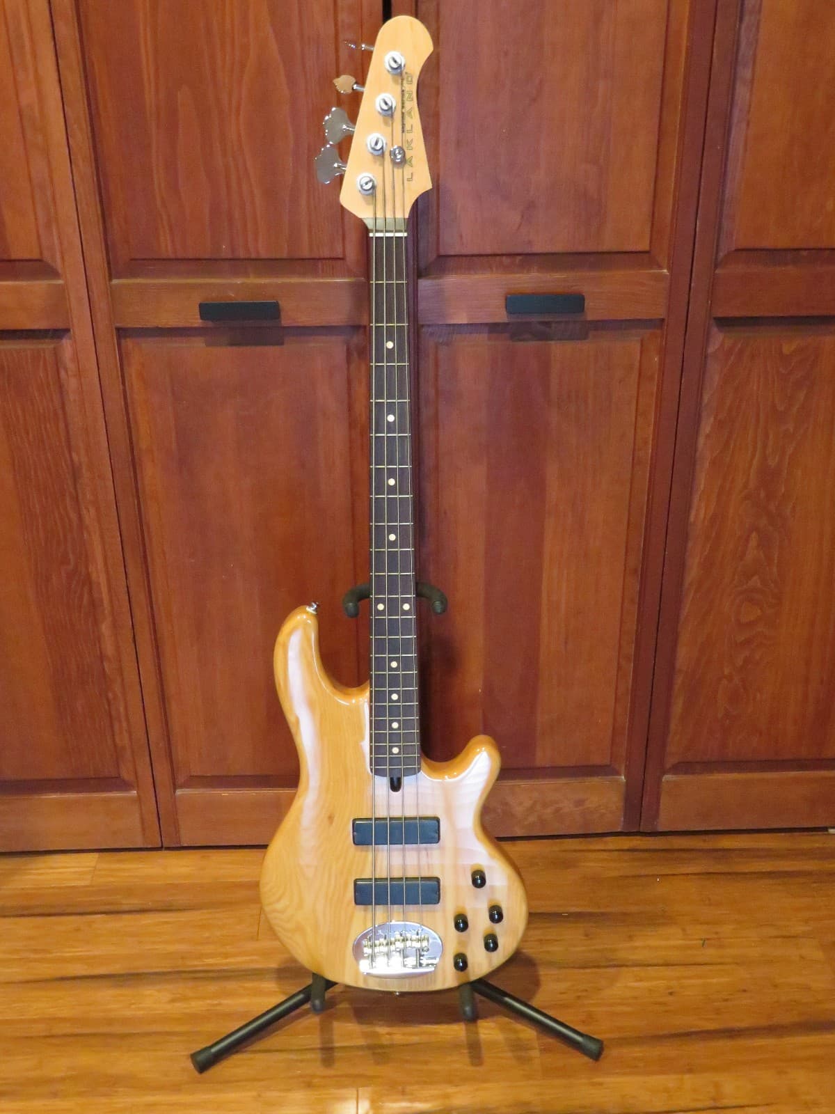 Pristine 2007 Lakland Skyline 44-01 Bass w/Free Shipping