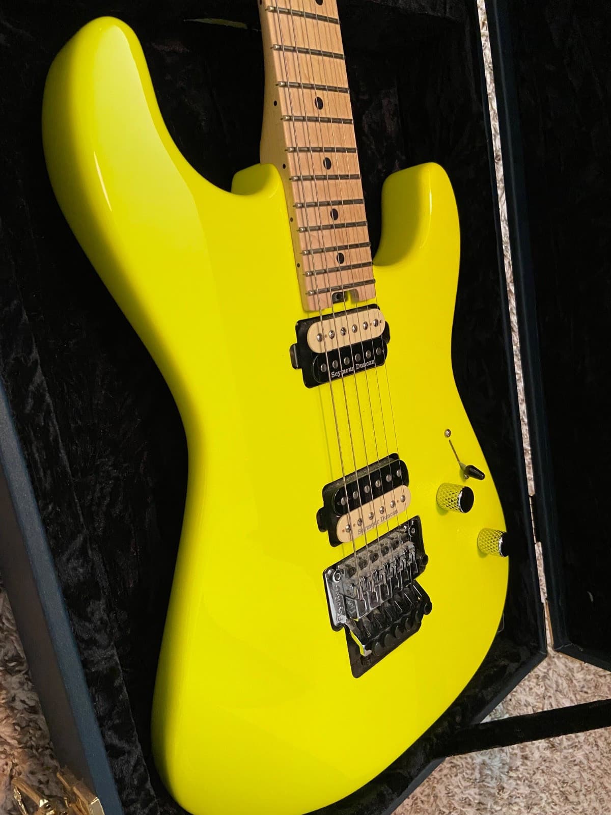 Charvel San Dimas Model 1 Neon Yellow with Hard Shell Case