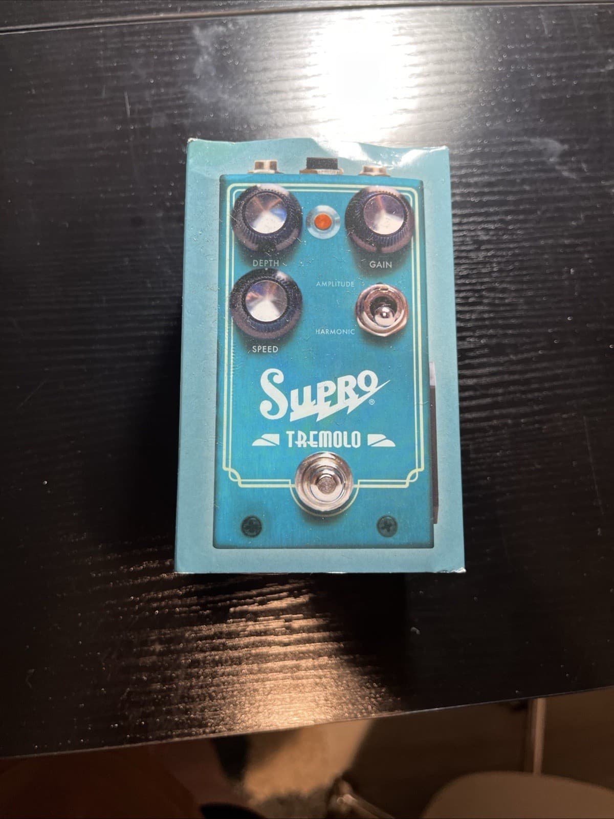 SUPRO 1310 ANALOG TREMOLO GUITAR EFFECT PEDAL HARMONIC AND AMPLITUDE