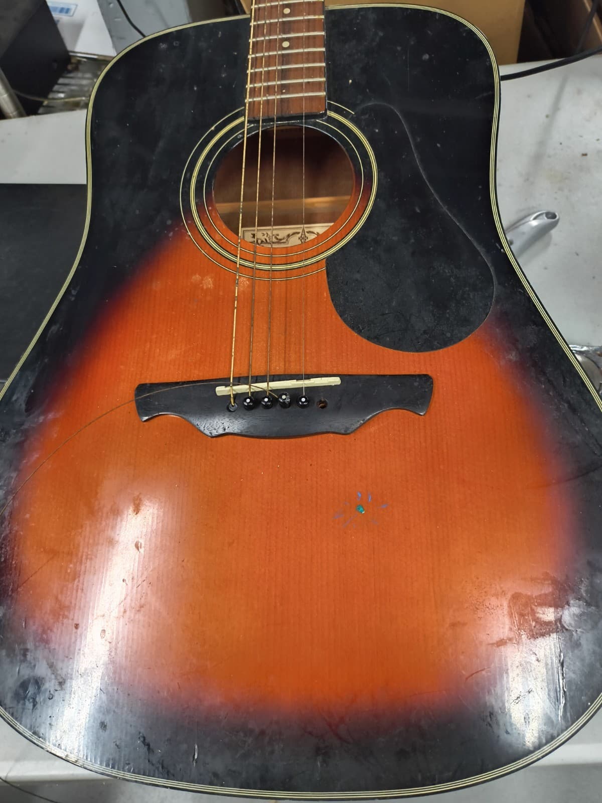 Alvarez RD20SSB Guitar Read Description