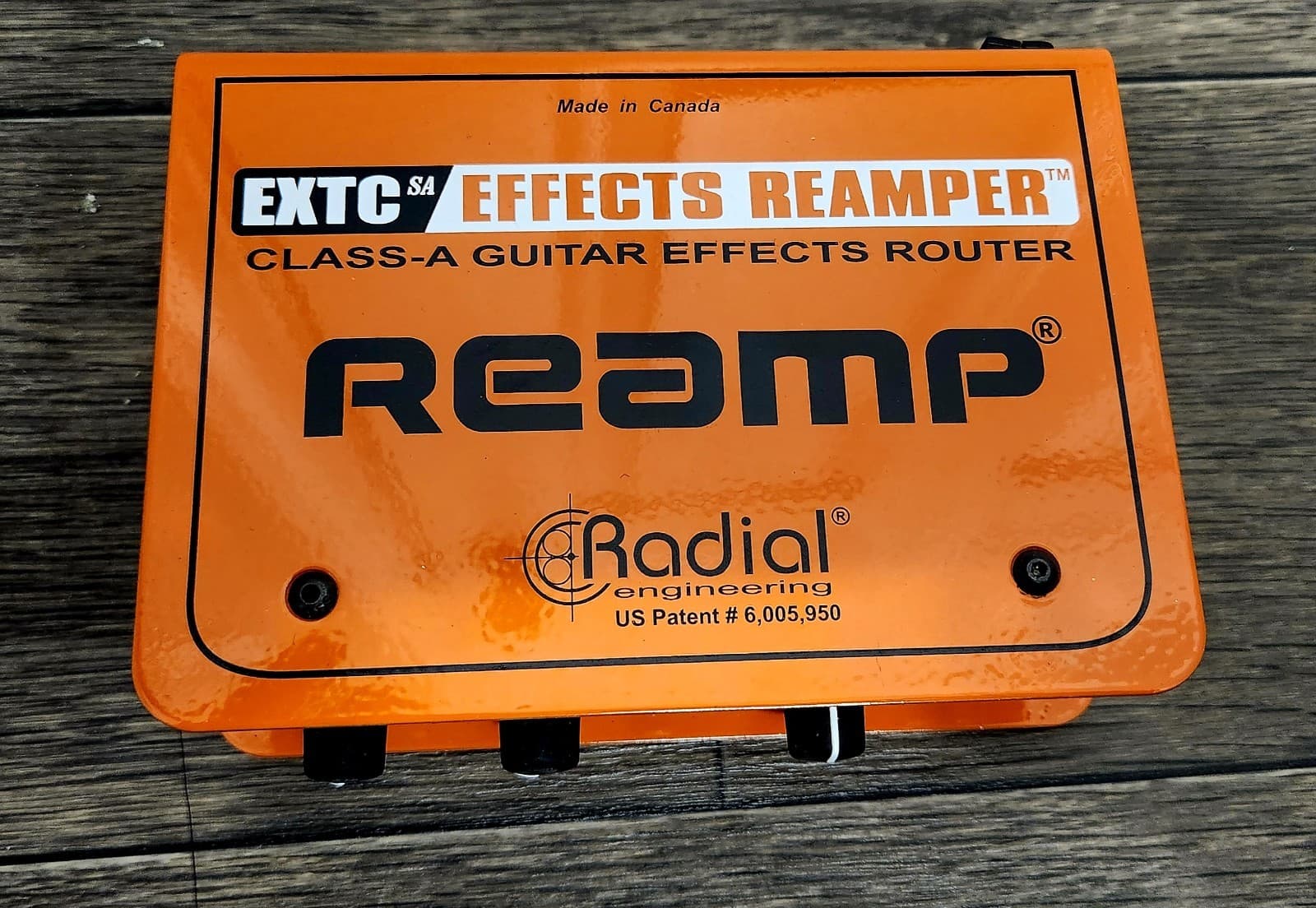 Radial Engineering EXTC-SA Guitar Effects Pedal Interface Recording Reamp