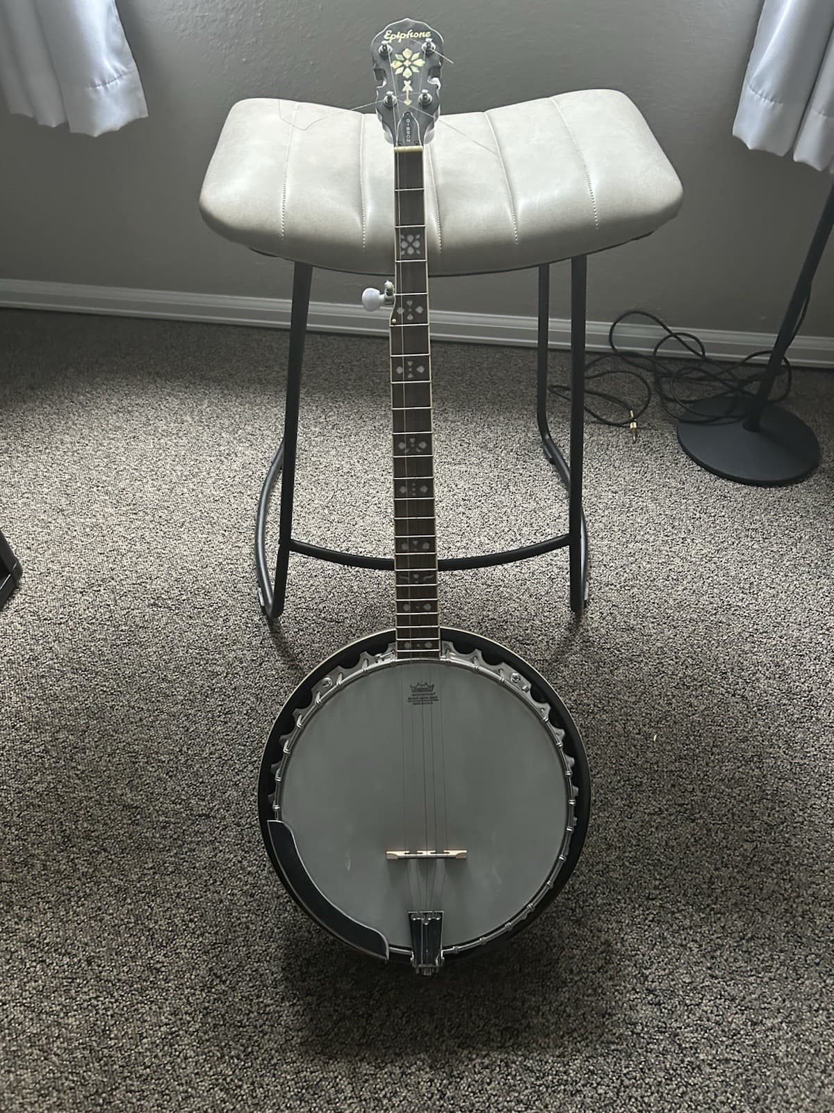 Epiphone Banjo Made By Gibson With Hard Case Used 1 Time With Key