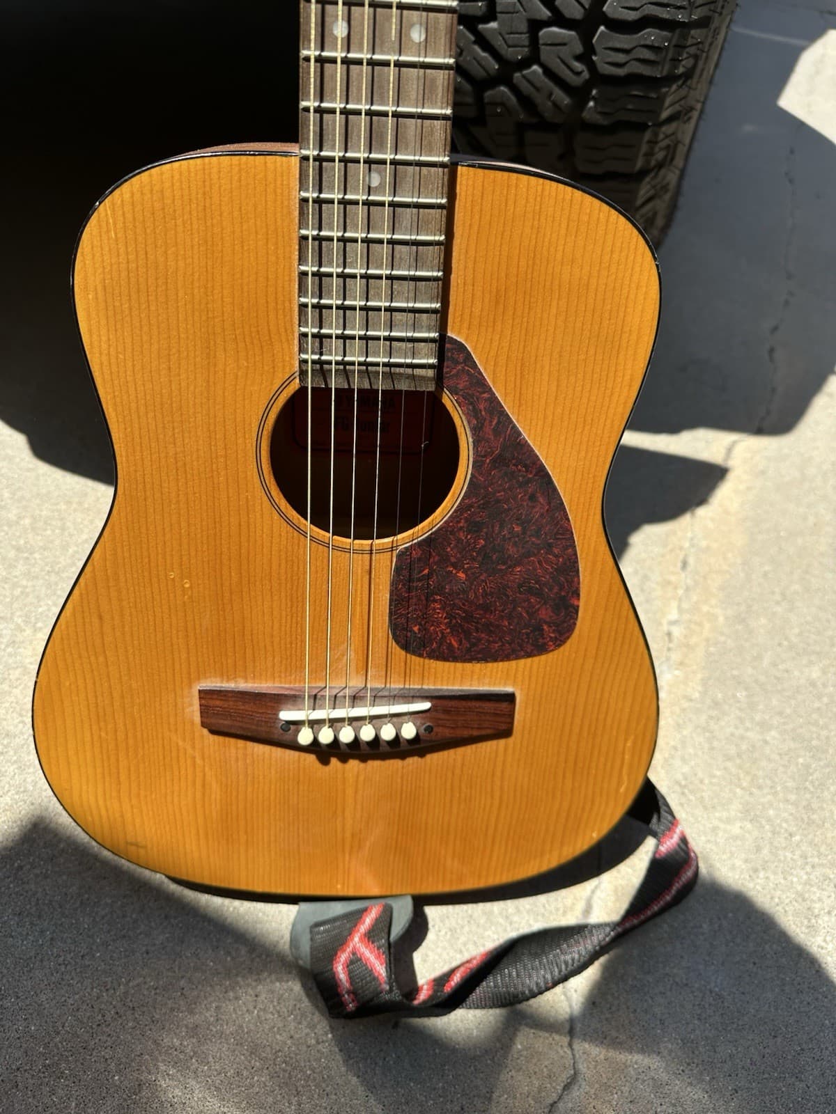 Yamaha FG-Junior JR1 3/4 Size Acoustic Guitar 6-String Natural