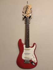 Squier Mini Strat 3/4 Stratocaster Right-Hand Solid Red 6-String Guitar