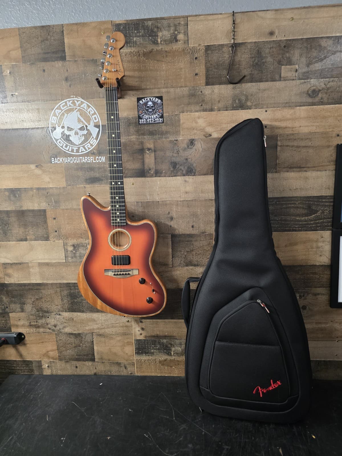 2021 Fender Acoustasonic Standard Jazzmaster W/Bag