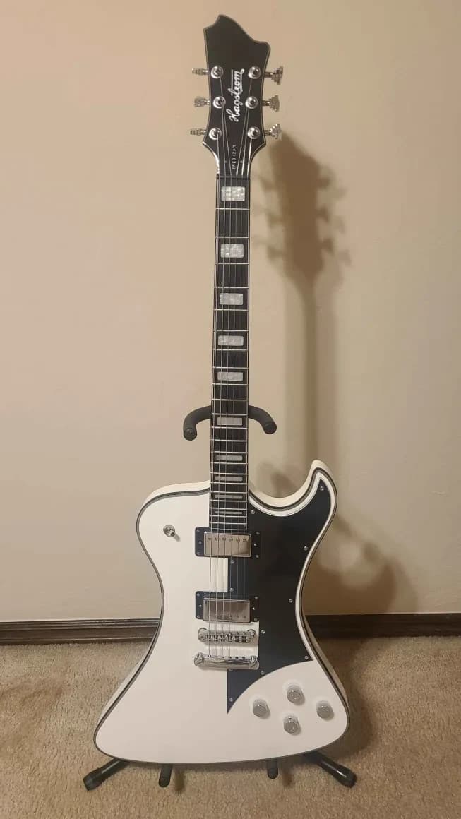 Hagstrom Fantomen Electric Guitar - White