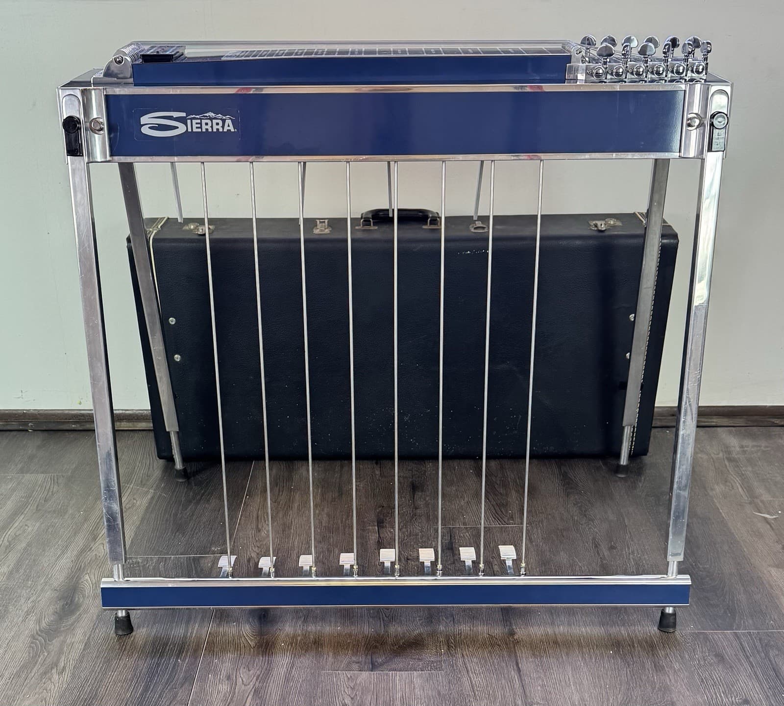 Pedal Steel Guitar Sierra U12 8x4 With Original Case