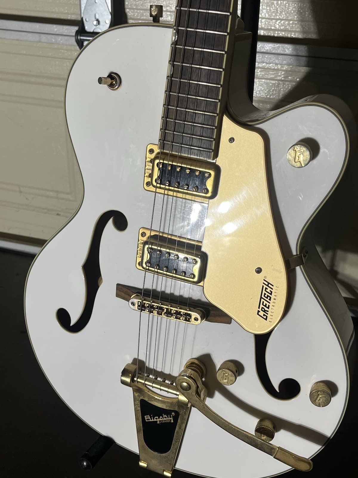 Gretsch Electromatic White Hollow Body Electric Guitar Gold Hardware Bigsby