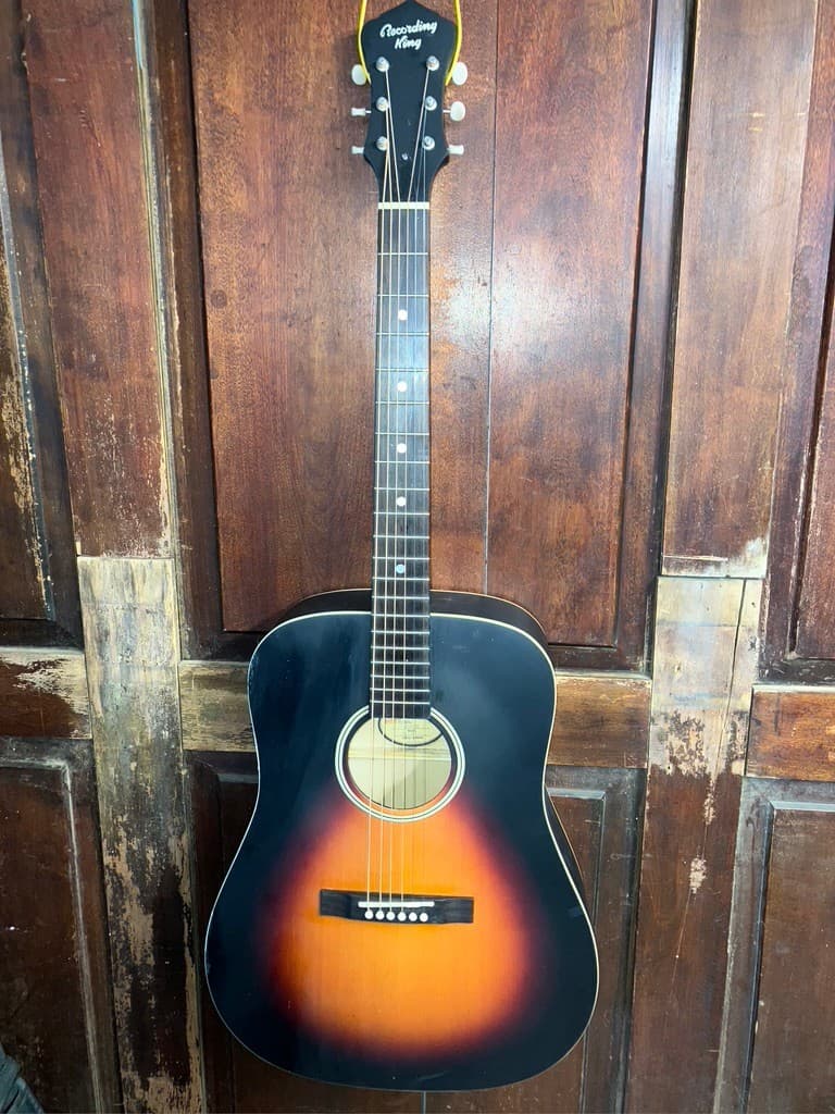 Recording King RDH-05 Solid Top Dreadnought Steel String Acoustic Guitar