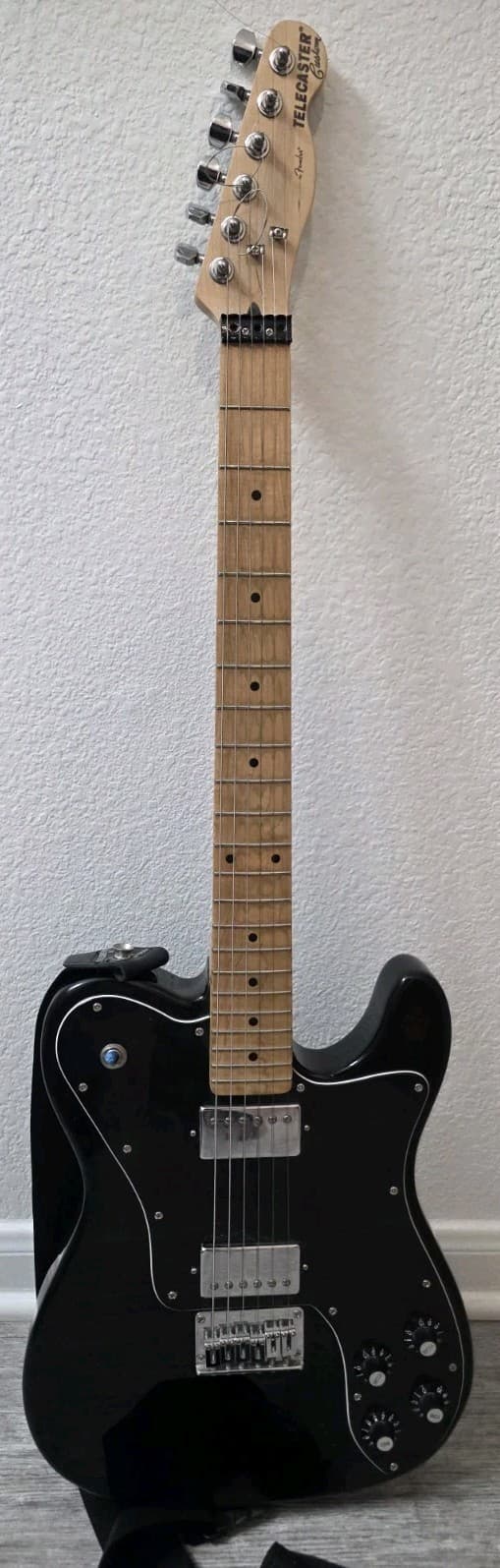 Squier Fender Custom Telecaster Guitar Jet Black