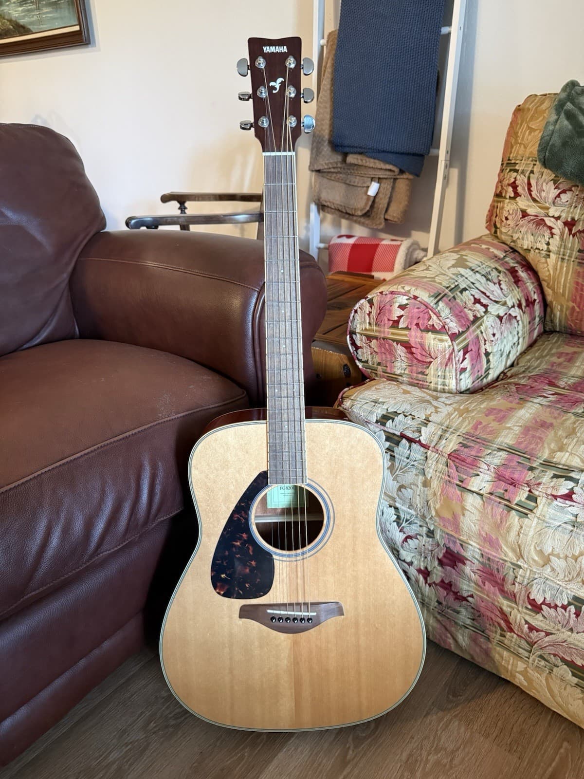 Yamaha Acoustic Guitar