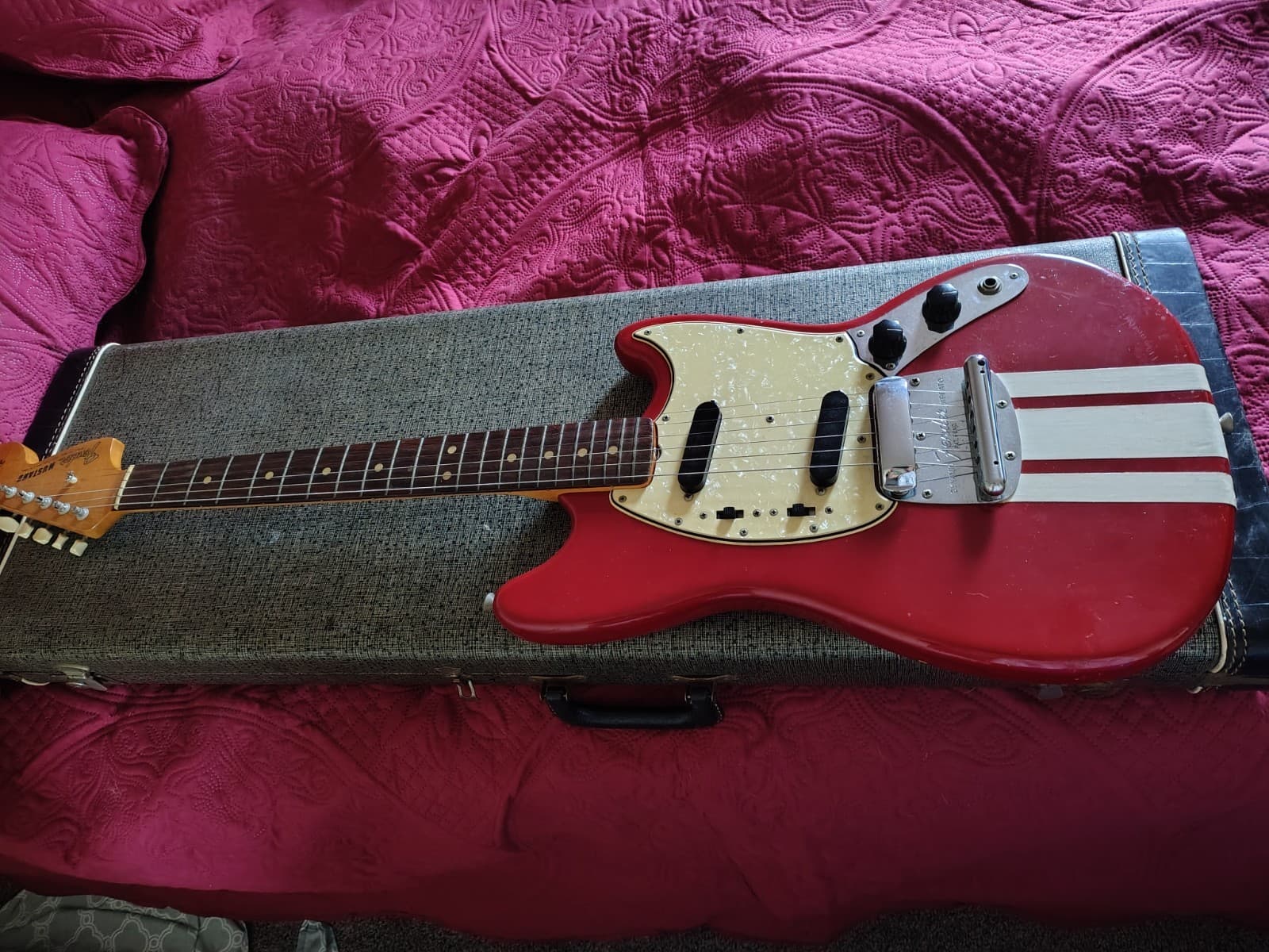 1965 fender mustang guitar