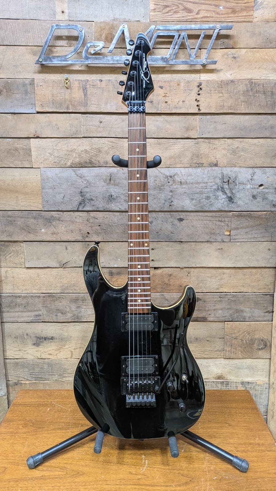 Peavey Predator EXP Plus Electric Guitar