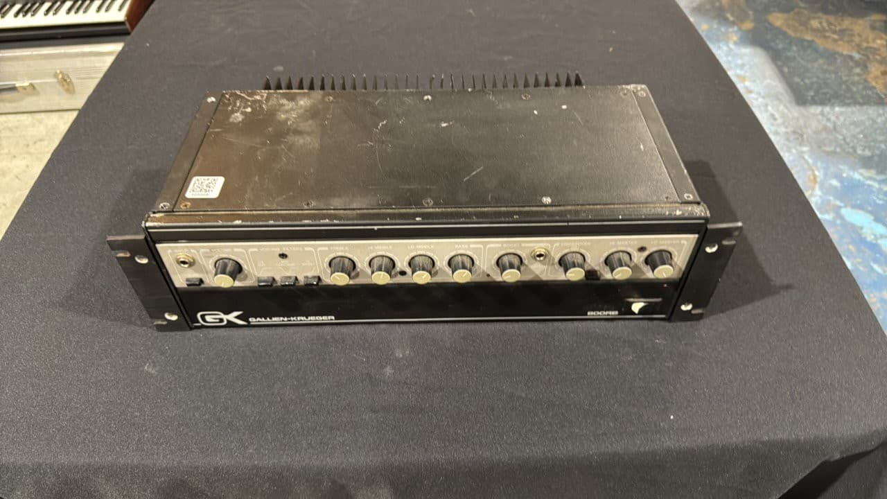 Gallien-Krueger 800RB Bass Head 300W Bi-Amp. Date Code 4-89