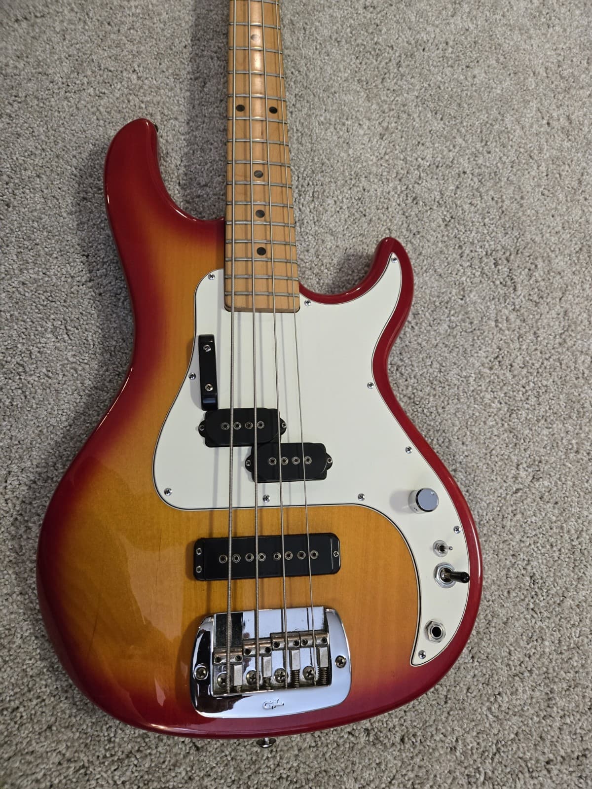 G&L SB-2 Bass USA 1993 Upgraded
