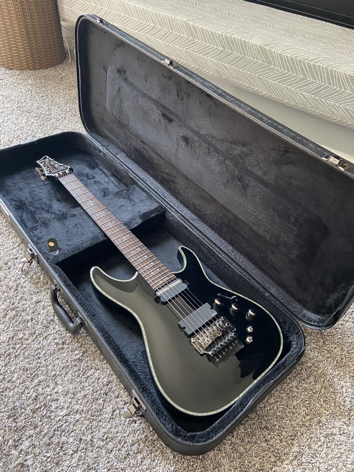 Schecter Hellraiser-S FR 7-String Electric Guitar - Black - Sustainiac (Used)