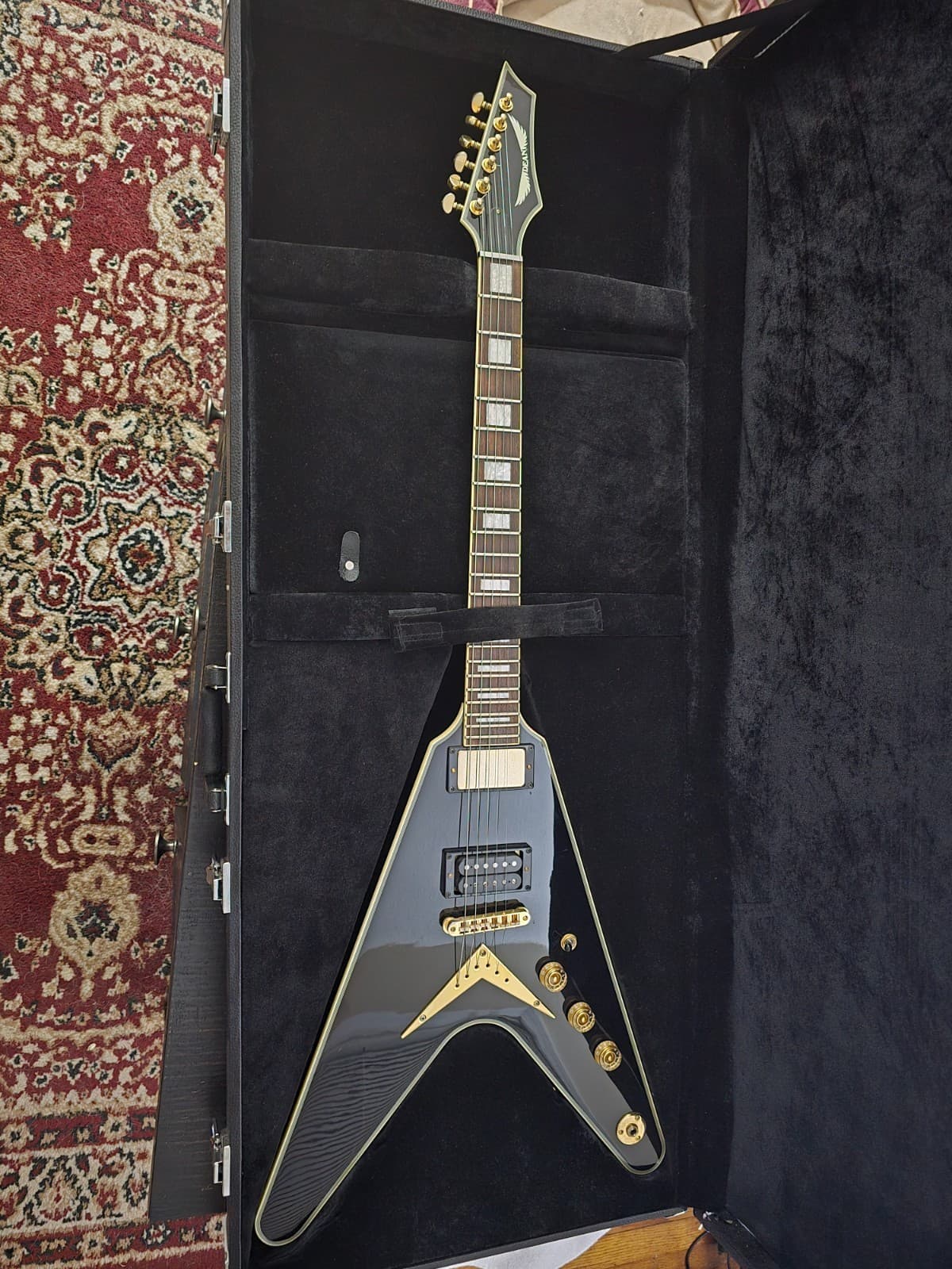 Dean Flying V Straight Six Limited Edition 2014 top notch condition