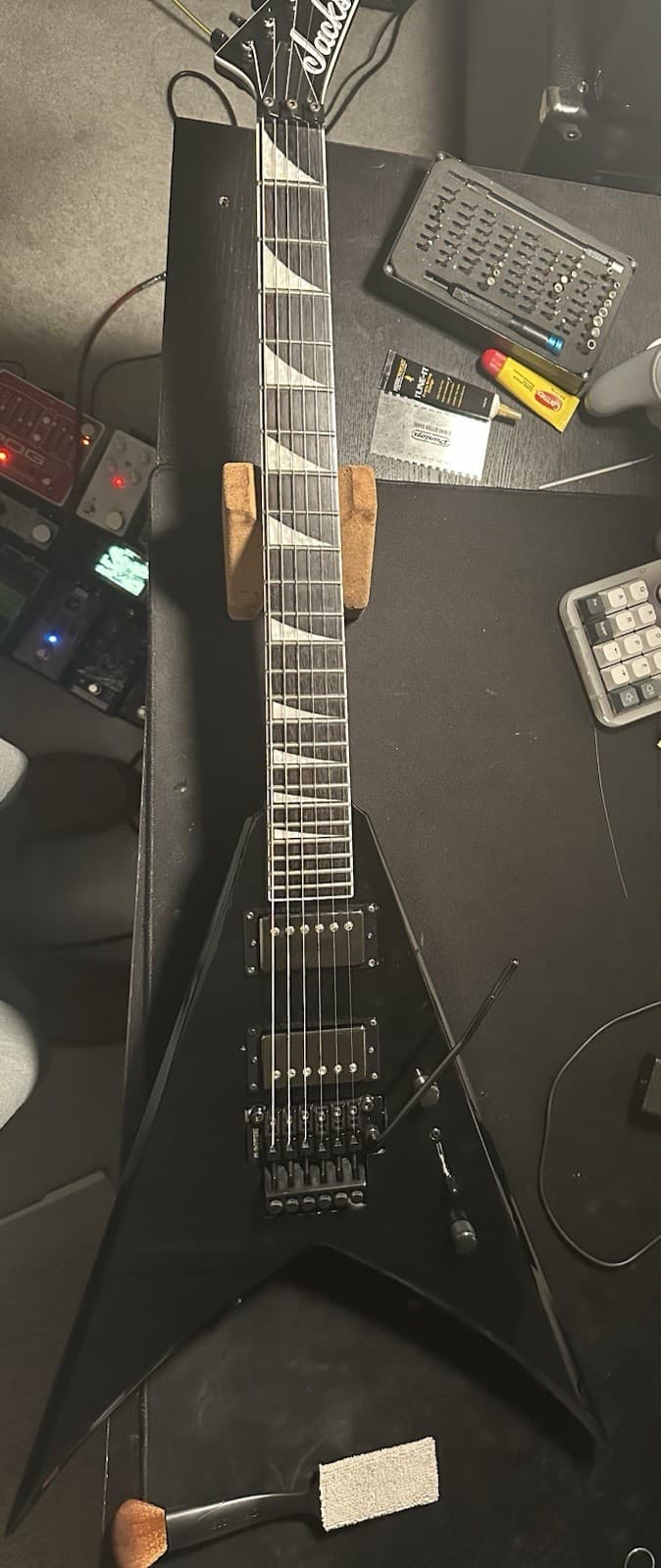 Jackson King V X Series Rosewood Fretboard