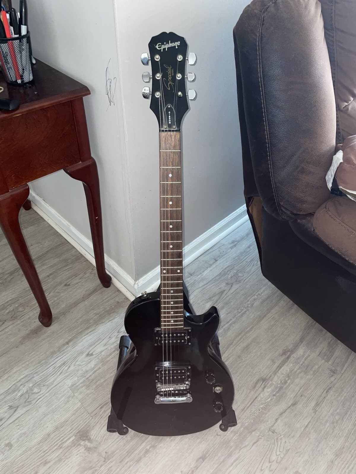 Vintage 1999 Epiphone by Gibson Special Model Electric Guitar Black