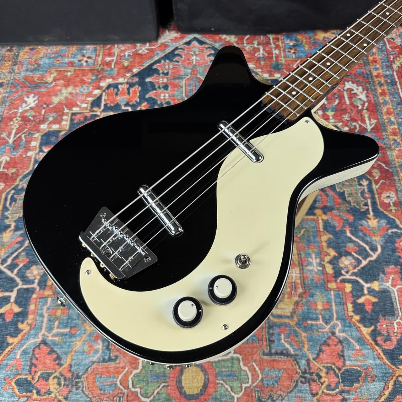 Danelectro 59 DC Long Scale Bass Jetglow Black w/Mono Case Made in Korea - 1998