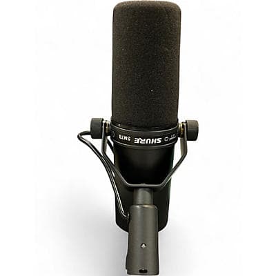 Shure SM7B Dynamic Microphone