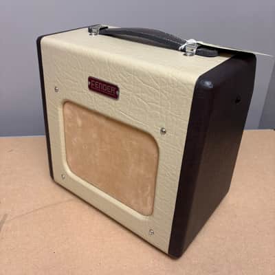 Fender Champion 600 5-Watt 1x6" Guitar Combo 2007 - 2012 - Two-Tone Blonde / Brown