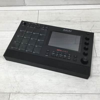 Akai MPC Live II Standalone Sampler / Sequencer