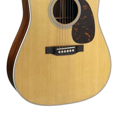 Martin Standard Series D-35 Dreadnought Acoustic Guitar, Natural w/ Case