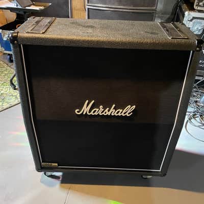 Marshall 1960A Lead 300-Watt 4x12" Angled Guitar Speaker Cabinet 1998 - Present - Black