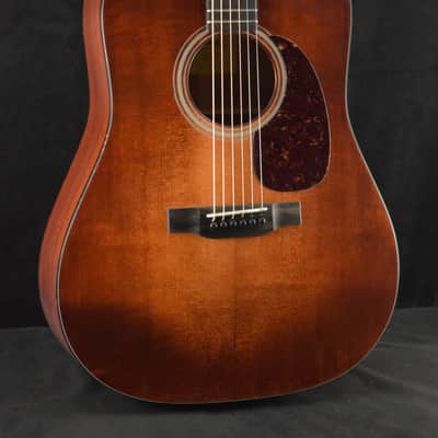 Eastman E1D-CLA Solid Sitka Spruce/Sapele Dreadnought Classic Truetone Satin