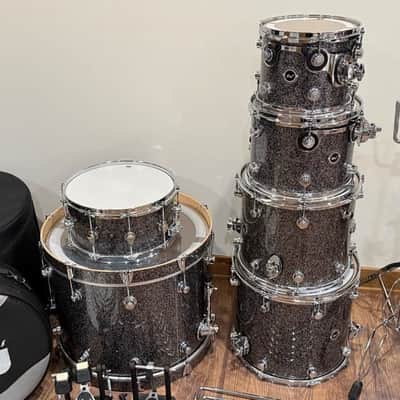 DW DWe 6 piece drum set 2024 - Black Galaxy