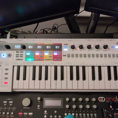 Arturia KeyStep Pro 37-Key MIDI Controller 2020 - Present - White