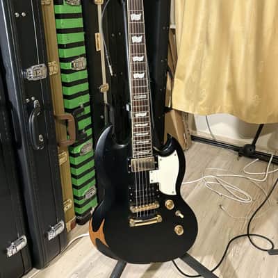 ESP LTD Viper-256 Distressed Aged Vintage Black